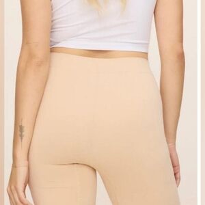 🆕️ Thighsociety 'Cooling' Short In Beige M/L